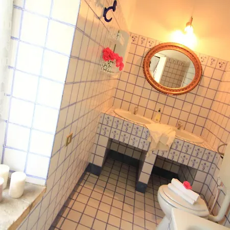 Vakantiehuis Pretty In With Swimming Pool