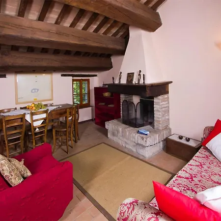 Holiday home Pretty In With Swimming Pool *